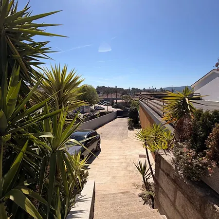 דירה Living